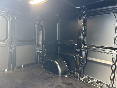 New 2026 RAM ProMaster 2500 w/ Convenience Group FWD image 32
