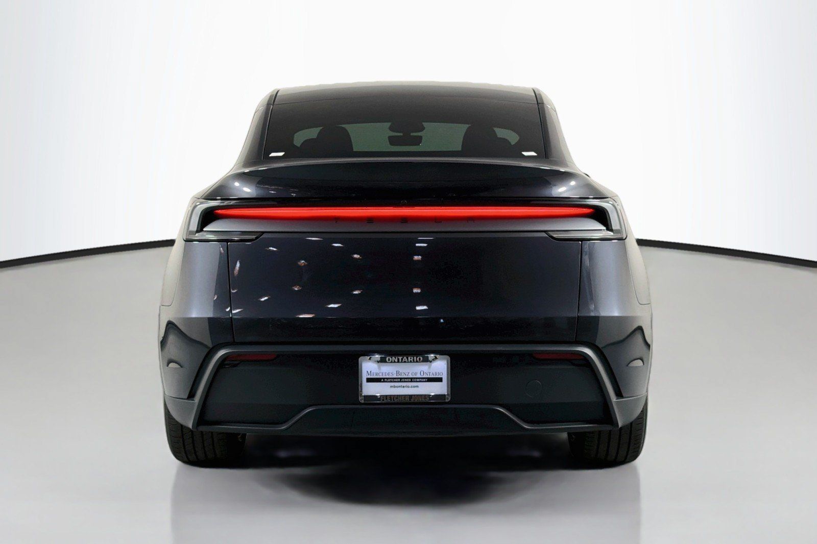 Used 2026 Tesla Model Y 2WD image 3