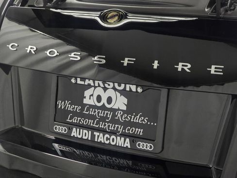 Used 2006 Chrysler Crossfire Limited RWD image 19