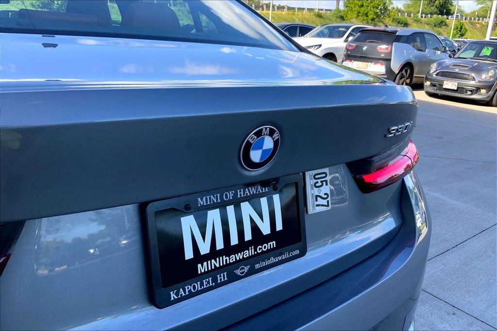 Used 2023 BMW 330i Sedan w/ Parking Assistance Package RWD image 29