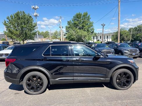 Used 2023 Ford Explorer ST-Line w/ Class IV Trailer Tow Package AWD/4WD image 10