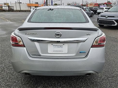 Used 2014 Nissan Altima 2.5 SV image 10