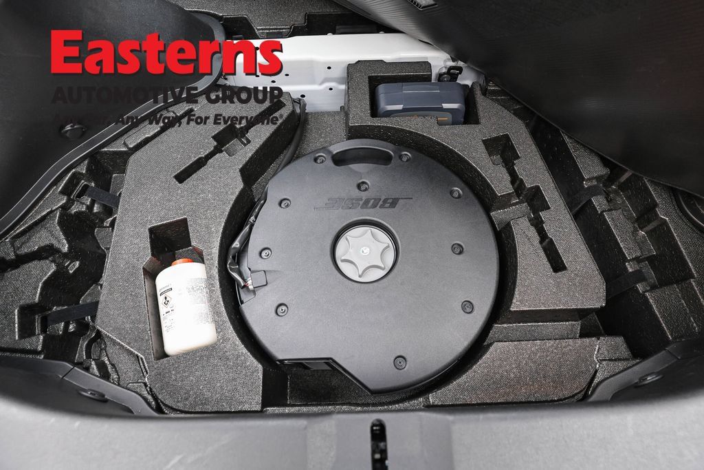 Used 2025 Nissan Z Performance w/ Floor Mat Package RWD image 11