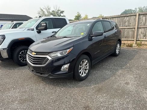 Used 2020 Chevrolet Equinox LT w/ Driver Convenience Package FWD image 4