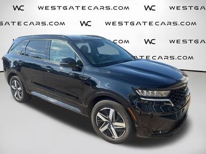 Used 2023 Kia Sorento S w/ Panoramic Sunroof Package