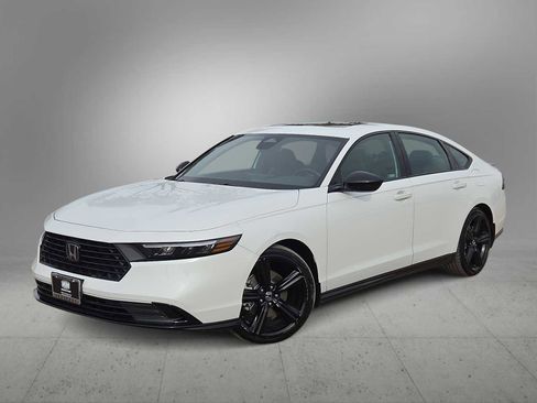 Used 2023 Honda Accord Sport image 1