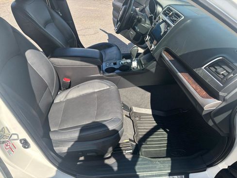 Used 2019 Subaru Outback 3.6R Limited image 11