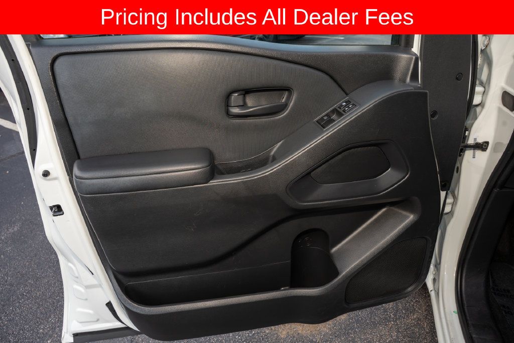 Used 2022 Nissan Frontier S AWD/4WD image 10