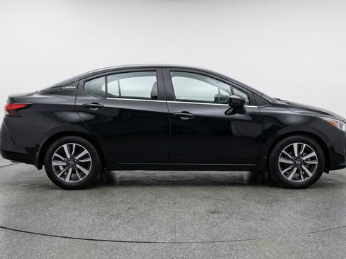Used 2025 Nissan Versa SV FWD image 11