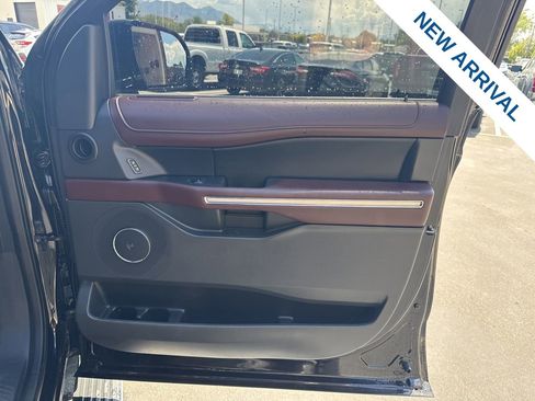 Used 2023 Ford Expedition Max Limited AWD/4WD image 10