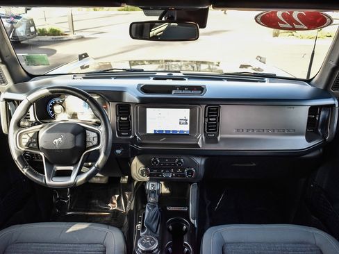 Used 2022 Ford Bronco Outer Banks image 12