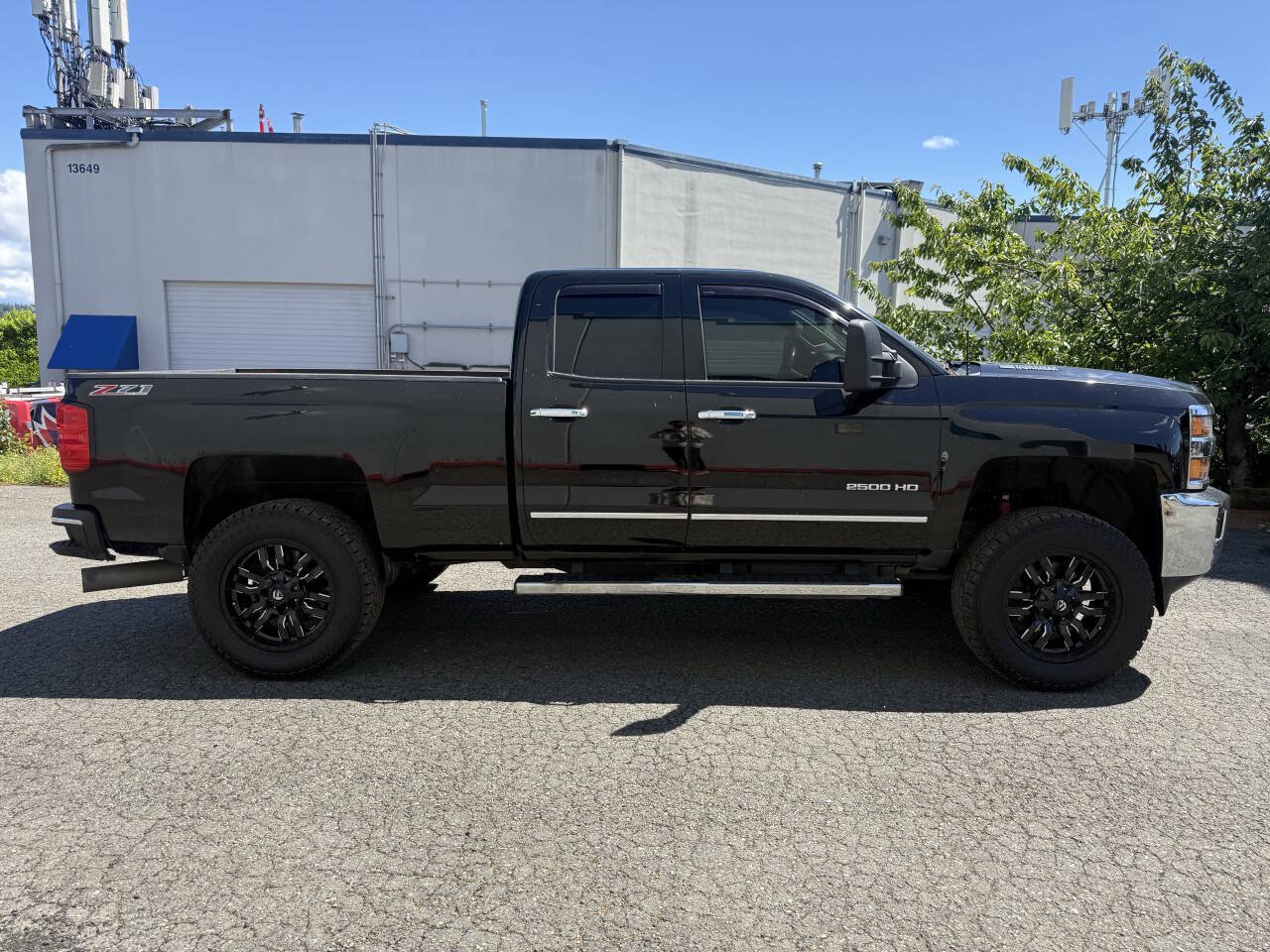 Used 2015 Chevrolet Silverado 2500 LTZ AWD/4WD image 6