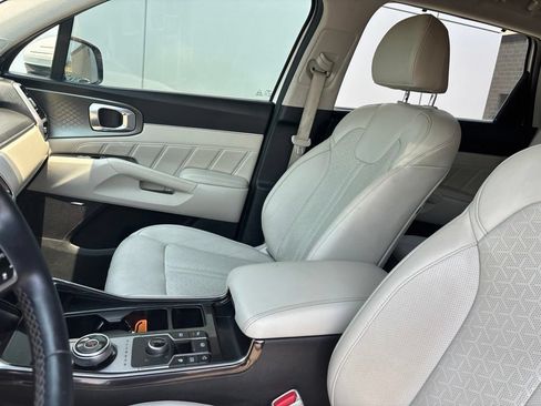 Certified 2023 Kia Sorento SX Prestige AWD/4WD image 15