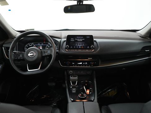 Used 2023 Nissan Rogue SV w/ SV Premium B Package AWD/4WD image 16