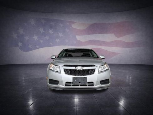 Used 2014 Chevrolet Cruze LT FWD image 8