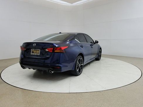 Used 2024 Nissan Altima 2.5 SR w/ SR Premium Package AWD/4WD image 6