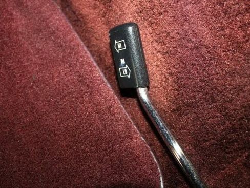 Used 1989 Jeep Grand Wagoneer image 81