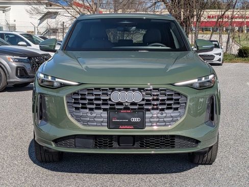 Certified 2025 Audi Q5 Premium Plus w/ Premium Plus image 2