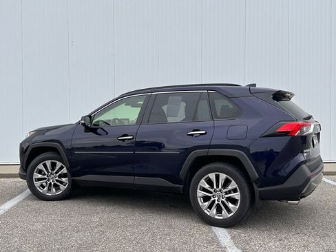 Used 2021 Toyota RAV4 Limited AWD/4WD image 3