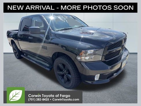 Used 2018 RAM 1500 Express w/ Black Ram 1500 Express Group AWD/4WD image 1