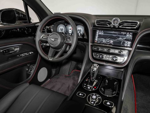 Certified 2022 Bentley Bentayga image 25