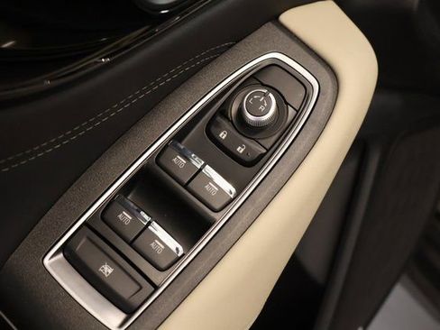 Certified 2025 Subaru Outback Limited image 10