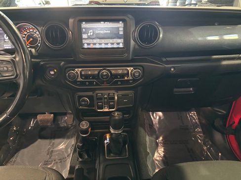 Used 2022 Jeep Gladiator Sport AWD/4WD image 13