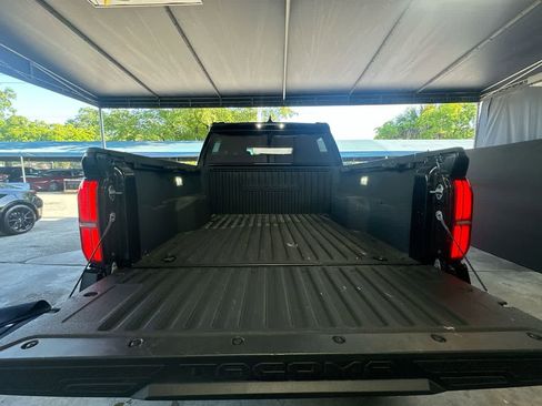 Used 2025 Toyota Tacoma TRD Sport RWD image 25