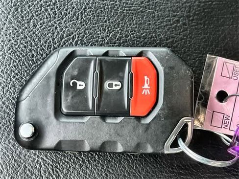 Used 2024 Jeep Wrangler Sport S w/ LED Headlamp & Fog Lamp Group image 21