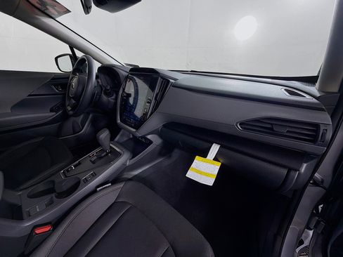 Used 2025 Subaru Crosstrek 2.0i Premium image 29