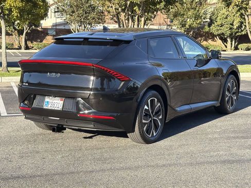 Used 2022 Kia EV6 Wind image 4