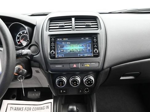 Used 2025 Mitsubishi Outlander Sport ES AWD/4WD image 16