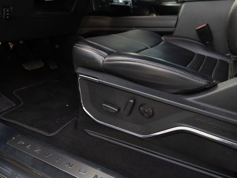 Used 2024 Ford F350 Platinum w/ FX4 Off-Road Package image 15