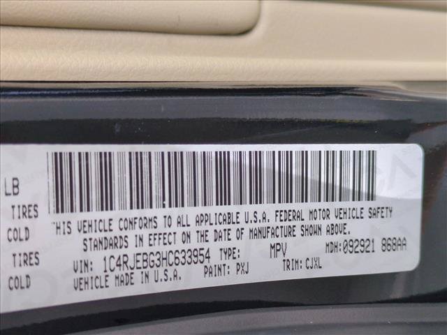 Used 2017 Jeep Grand Cherokee Limited RWD image 25