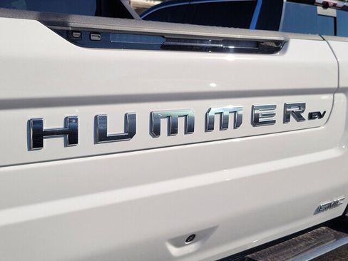 New 2026 GMC Hummer EV 4x4 Crew Cab image 10