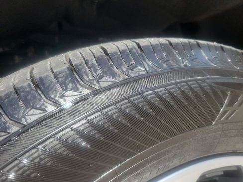 Used 2026 Toyota Tundra Limited w/ Power Package image 34