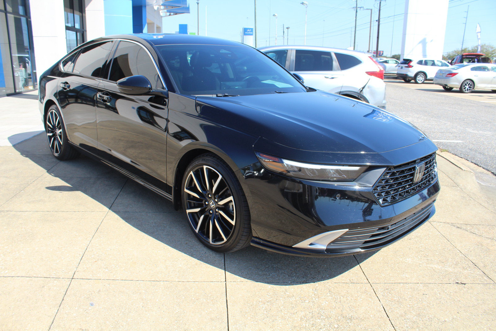 Used 2024 Honda Accord Touring image 1