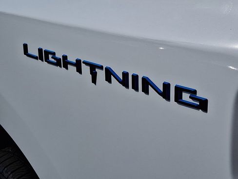 New 2025 Ford F150 Lightning Flash AWD/4WD image 32