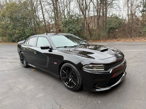 Used 2018 Dodge Charger R/T Scat Pack w/ Dynamics Package image 21