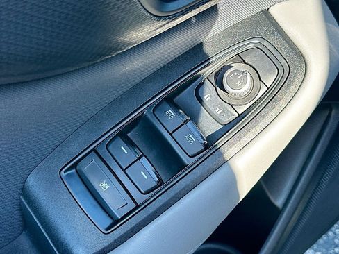 Used 2020 Subaru Outback Premium image 18