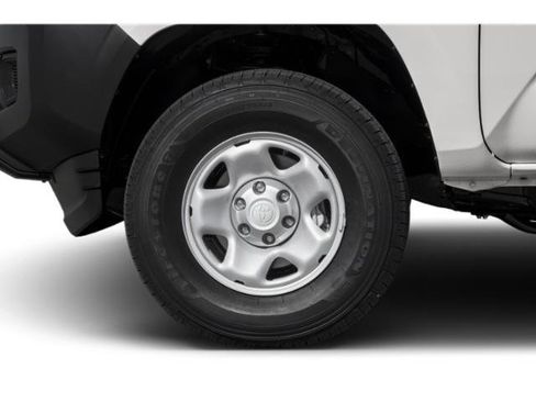 Used 2018 Toyota Tacoma SR RWD image 7
