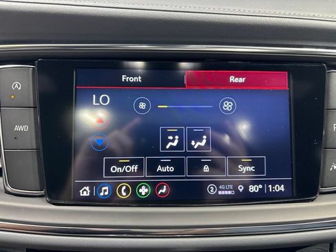 Used 2023 Buick Enclave Essence w/ Experience Buick Package AWD/4WD image 23