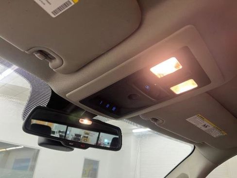 Used 2016 RAM 1500 Big Horn image 23