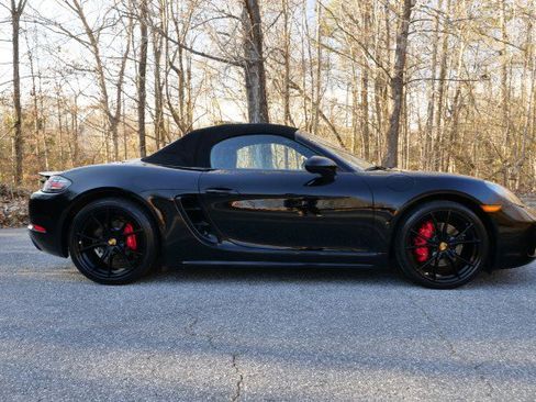Used 2018 Porsche 718 Boxster S image 46