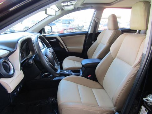Used 2015 Toyota RAV4 Limited w/ Technology Package image 9