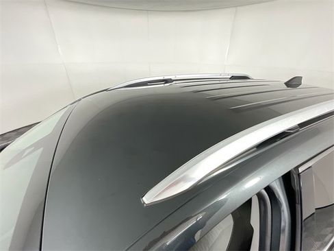 Used 2020 Chevrolet Equinox LT image 11