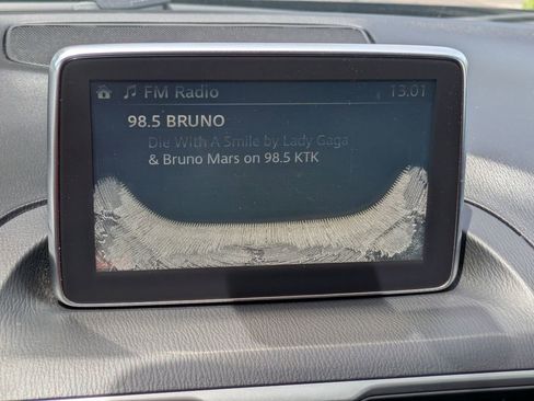 Used 2015 MAZDA MAZDA3 i Sport image 19