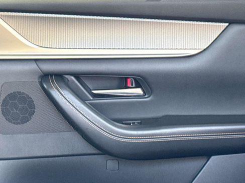 Certified 2024 MAZDA CX-90 Plug-In Hybrid w/ Premium Pkg image 16