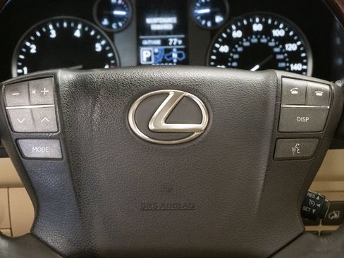 Used 2015 Lexus LX 570 4WD w/ Luxury Package image 15