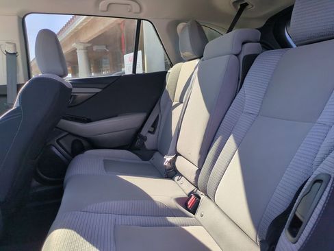 Used 2025 Subaru Outback Premium AWD/4WD image 26